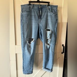 Levi’s High Waisted Mom Jean size 18W